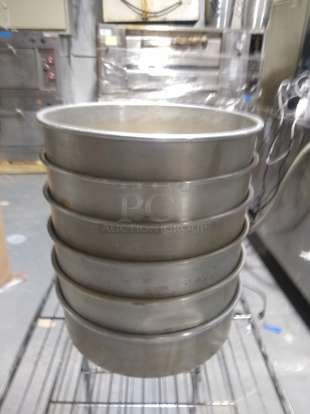 Baking Cake Pans  - Image 5 of 5