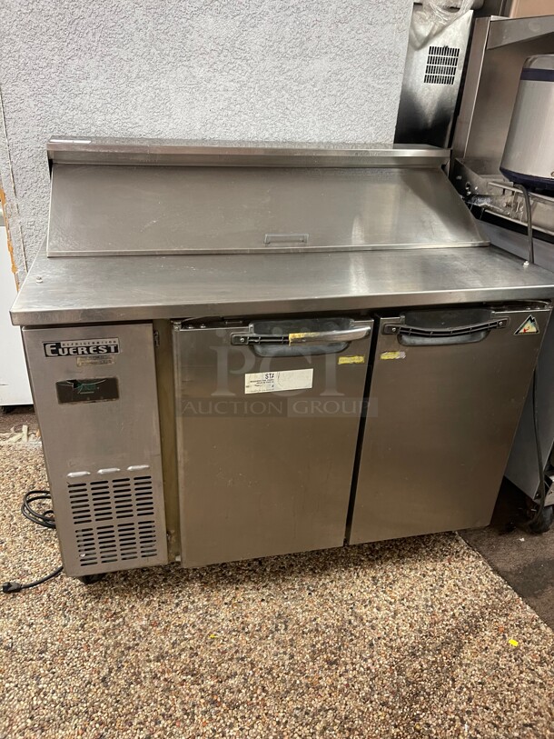 Everest Refrigeration EPR2 47.5 Inch Two Section Side Mount Sandwich Prep Table 9 Cubic Feet 115 Volt NSF  - Image 1 of 9