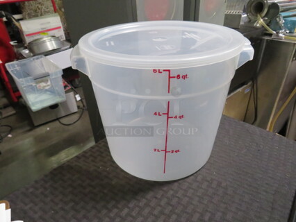 One NEW 6 Quart Round Food Storage Container With Lid.