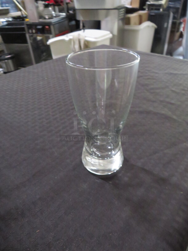 NEW Libbey 10oz Pilsner Beer Glass. #1178. 12XBID. - Image 1 of 1