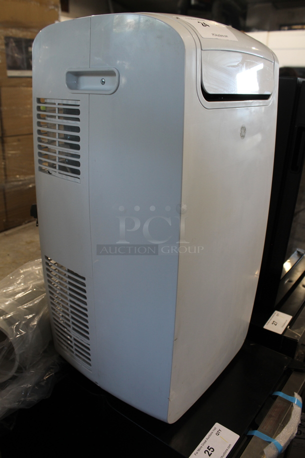 BRAND NEW SCRATCH AND DENT! General Electric GE APCA10NYLWN1 10,000 BTU Portable Air Conditioner. 115 Volts, 1 Phase. Tested and Working! - Image 2 of 4