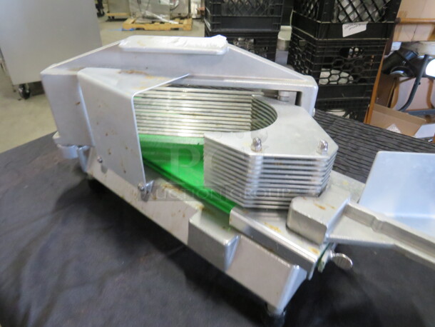 One Tomato Slicer. - Image 3 of 3