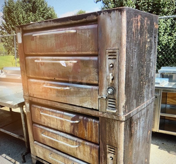 One Natural Gas Double Deck Oven . Missing 2 Knobs. 51X36X67.5 - Image 2 of 3