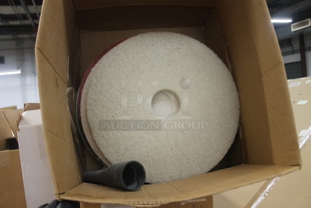 ALL ONE MONEY! PALLET LOT of Various Items Including Floor Buffing Pads. BUYER MUST REMOVE. - Image 4 of 4