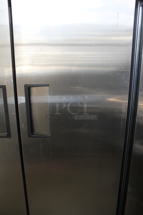 2014 True TG2R-2S ENERGY STAR Stainless Steel Commercial 2 Door Reach In Cooler w/ Poly Coated Racks on Commercial Casters. 115 Volts, 1 Phase. Tested and Working! - Image 7 of 11