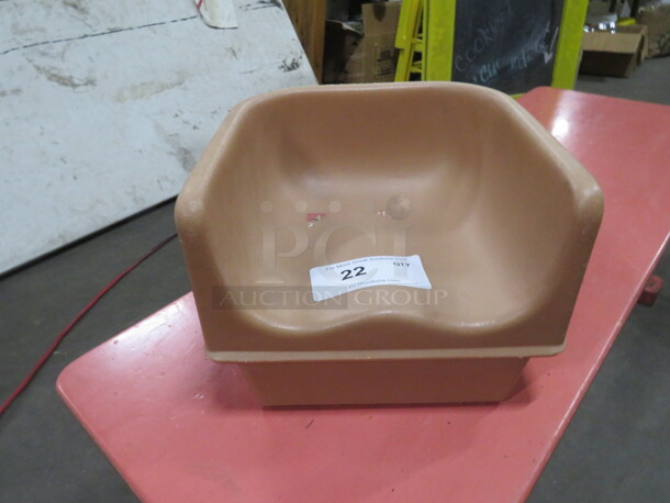 One Booster Seat. - Image 1 of 1