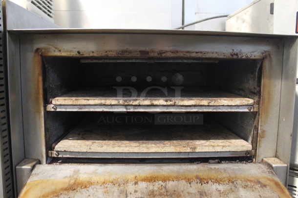 APW Wyott CDO-17 Stainless Steel Commercial Countertop Electric Powered Single Deck Oven. 120 Volts, 1 Phase. Tested and Working! - Image 4 of 7