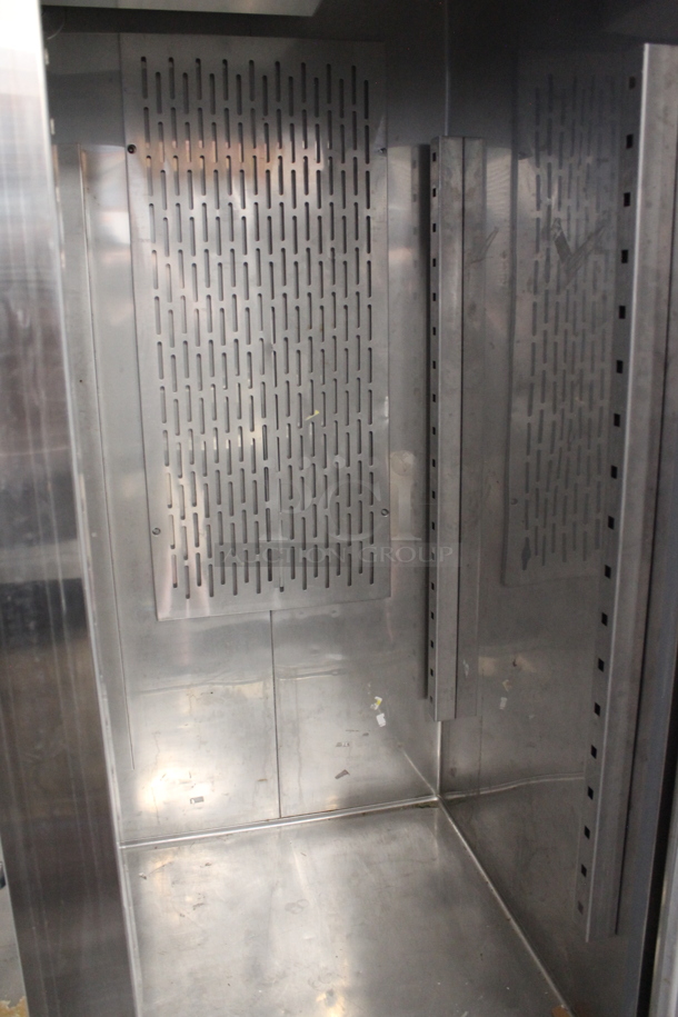 Avantco 178CFD2RR Stainless Steel Commercial 2 Door Reach In Cooler on Commercial Casters. 115 Volts, 1 Phase. Tested and Working! - Image 4 of 6