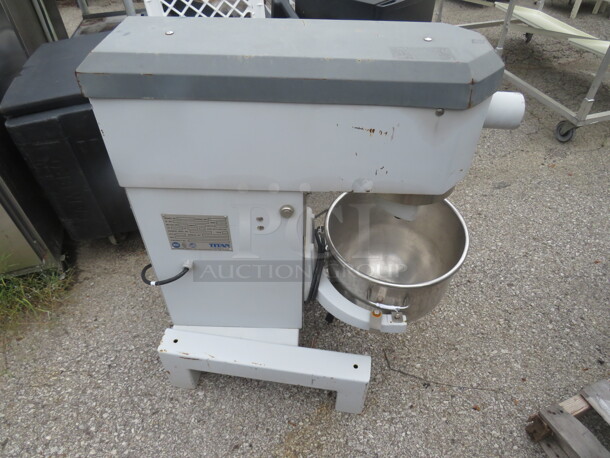 One WORKING Toastmaster Titan 20 Quart Stand Mixer With Bowl. Model# GP620B. 120 Volt. 21X33X37 - Image 3 of 3