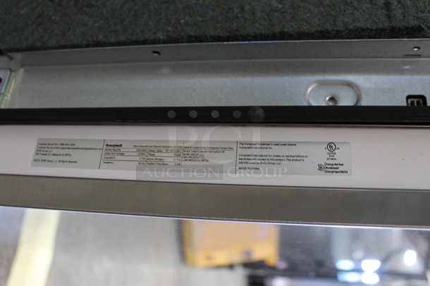 BRAND NEW SCRATCH AND DENT! Honeywell HDS18SS Stainless Steel Undercounter Dishwasher. 120 Volts, 1 Phase.  - Image 4 of 5