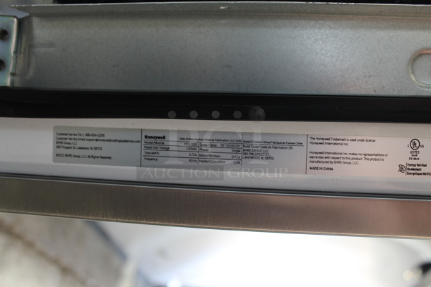 BRAND NEW SCRATCH AND DENT! Honeywell HDS18SS Stainless Steel Undercounter Dishwasher. 120 Volts, 1 Phase.  - Image 4 of 5