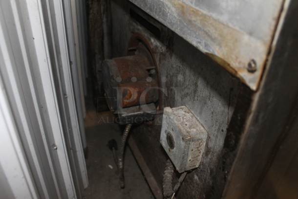 Jade Range Commercial Stainless Steel Natural Gas Powered Griddle Range With CONVECTION Oven With Pan Racks On Commercial Casters. - Image 10 of 10