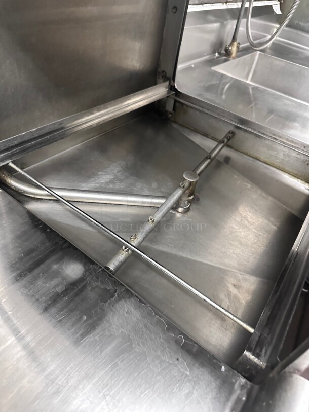 Working! ADS CMA Commercial Pass Through Upright Dishwasher 115 Volt NSF Tested and Working! - Image 8 of 9