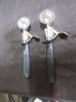 Black Handle Disher. 2XBID
