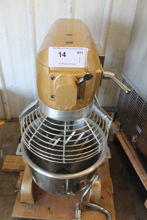 BRAND NEW SCRATCH AND DENT! 2021 MB20 Metal Commercial Countertop 20 Quart Planetary Dough Mixer w/ Stainless Steel Mixing Bowl, Bowl Guard, Dough Hook and Paddle Attachment. 120 Volts, 1 Phase. Tested and Working! - Image 3 of 9