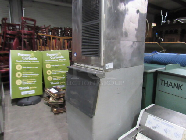 One Hoshizaki Ice Maker And Bin. Model# KM-501MAH. 115 Volt. 22X33X78 - Image 3 of 7