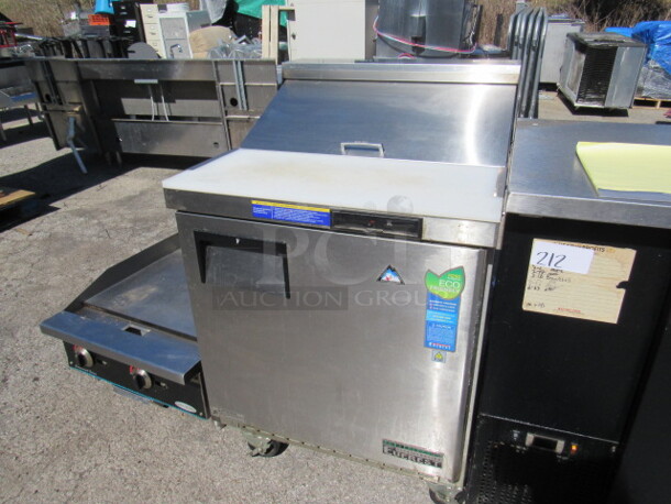 One SS Everest 1 Door Refrigerated Prep Table With Cutting Board On Casters. Model# EPBNR1. 115 Volt. 28X32X43.5 - Image 3 of 4