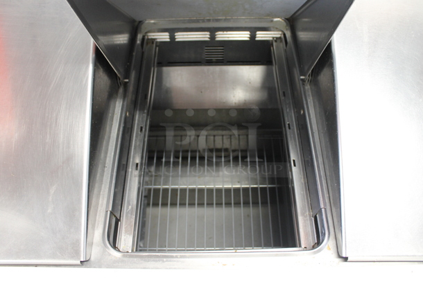 2019 Delfield 4472N-30M Stainless Steel Commercial Sandwich Salad Prep Table Bain Marie Mega Top. 115 Volts, 1 Phase. Tested and Working! - Image 4 of 10