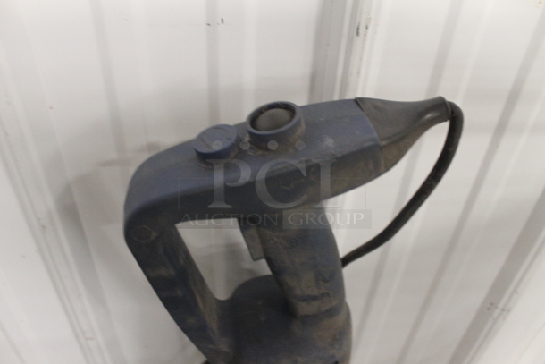 Globe GIB750-18 Stainless Steel Commercial 18" Immersion Blender. 120 Volts, 1 Phase. Tested and Does Not Power On - Image 4 of 5