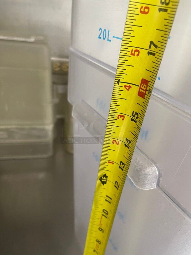 Clean! Commercial Plastic Containers with Covers NSF 11x11x16 - Image 5 of 5