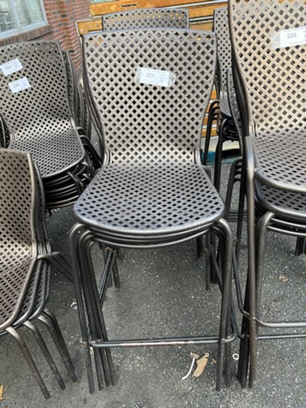 4 Brown Metal Mesh Outdoor Bar Height Chairs. Stock Picture - Cosmetic Condition May Vary. 19x19x48. 4 Times Your Bid!