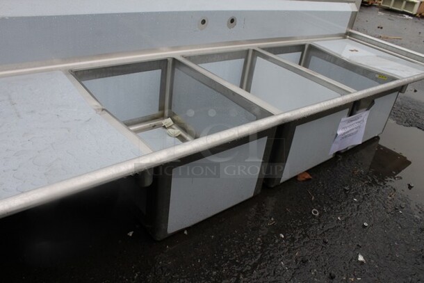 BRAND NEW SCRATCH AND DENT! Regency 600S32028224 115" 16-Gauge Stainless Steel Three Compartment Commercial Sink with 2 Drainboards - 20" x 28" x 14" Bowls. 24" x 30" Drain Boards - Image 3 of 6