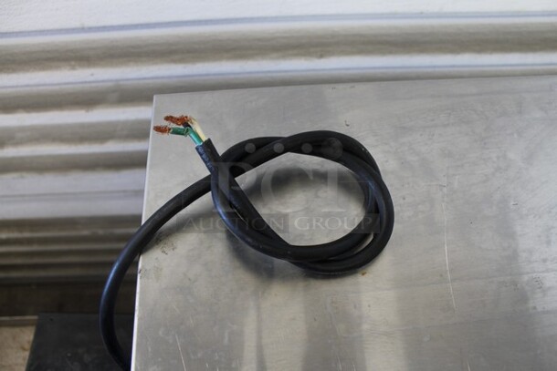 Federal Industries RSS3SC-2B Metal Commercial Open Grab N Go Merchandiser on Commercial Casters. 120 Volts, 1 Phase. Cannot Test - Unit Was Previously Hardwired - Image 6 of 7