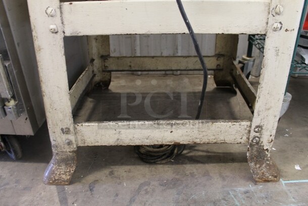 Oliver 797 S Metal Commercial Floor Style Bread Loaf Slicer. Tested and Does Not Power On - Image 3 of 5