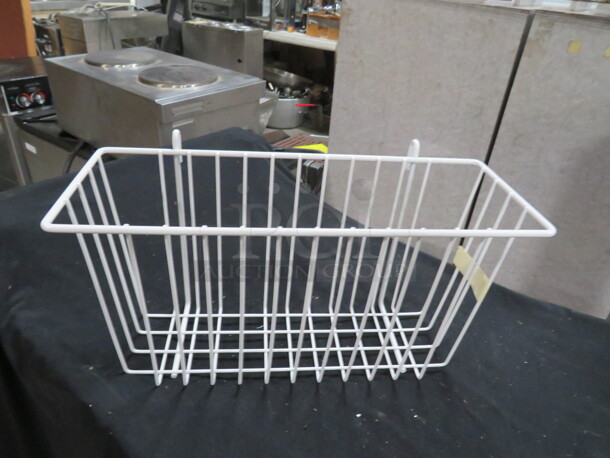 NEW Metro Wire Basket. #LA209W. 4XBID. 