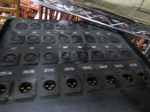One Rapco Horizon Box With Roll Cable And Cords. - Image 3 of 3