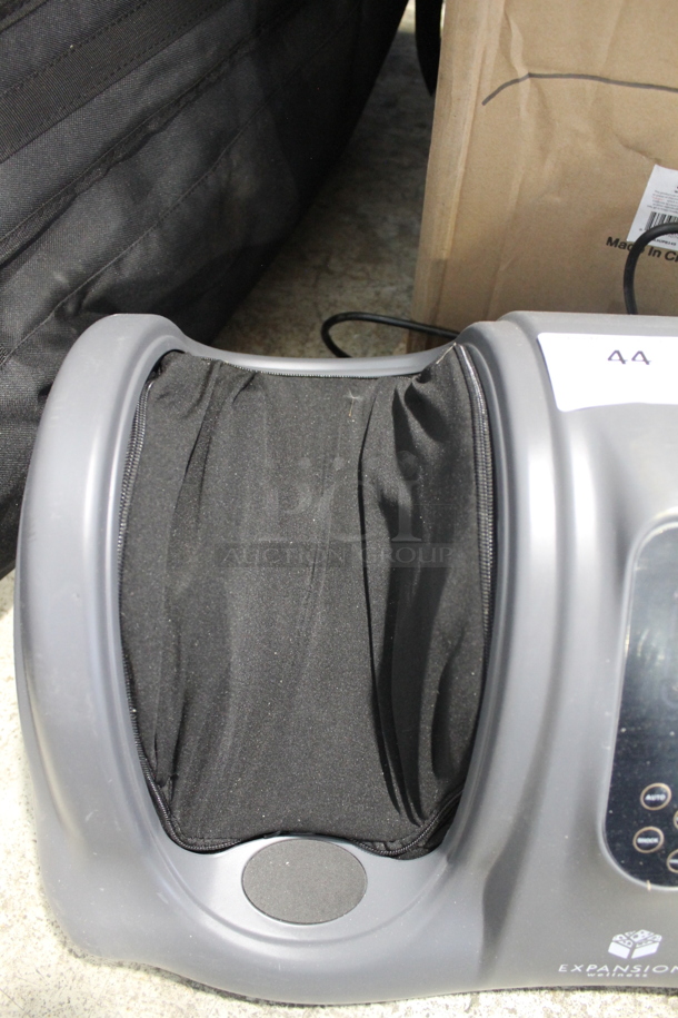 BRAND NEW SCRATCH AND DENT! Expansion TD001F Foot Massager. 110 Volts, 1 Phase. Tested and Working! - Image 3 of 9