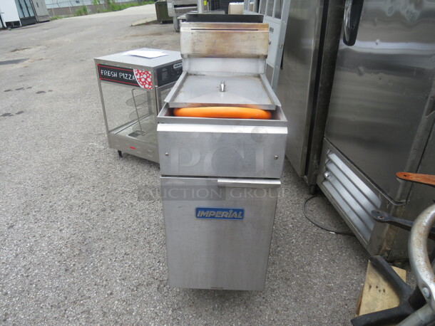 One Imperial Natural Gas Floor Fryer. Model# IFS-40. 15.5X22.5X38.5 - Image 1 of 3