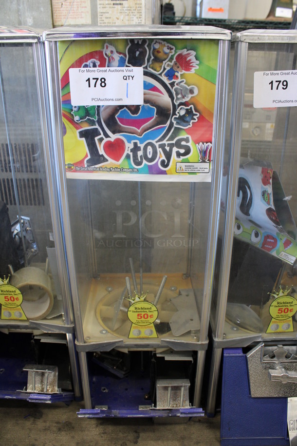 Richland Metal Single 50 Cent Manual Toy Vending Machine. 10x10x31