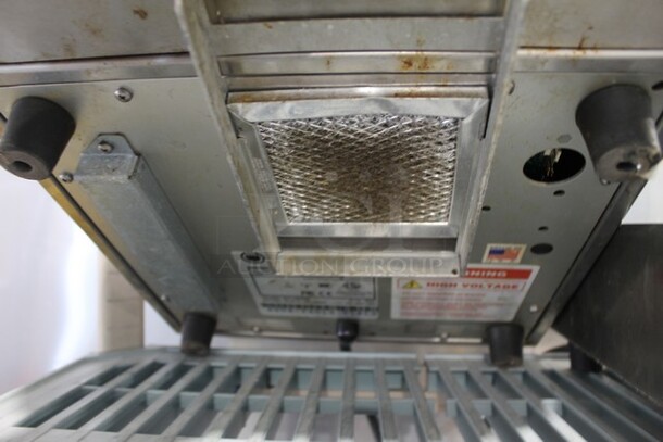 2014 CookTek MC3500G Stainless Steel Commercial Countertop Electric Powered Single Burner Induction Range. Top Is Cracked - See Pictures. 120 Volts, 1 Phase. - Image 5 of 6