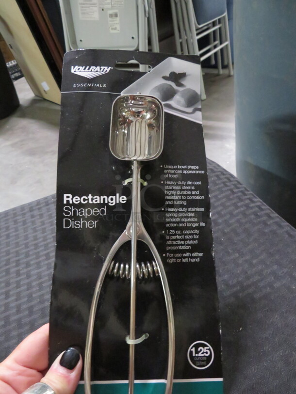 One NEW Vollrath Rectangular Shaped Disher. - Image 1 of 1
