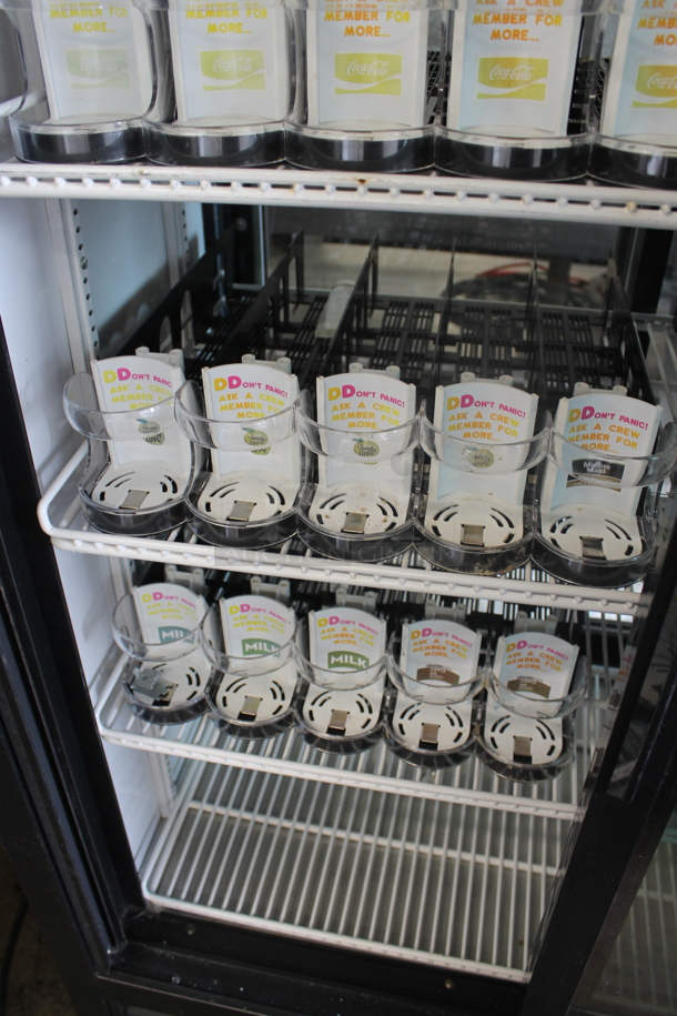 2017 True GDM-33CPT-LD Metal Commercial 2 Door Reach In Cooler Merchandiser w/ Poly Coated Racks and Drink Sliders. 115 volts, 1 Phase. Tested and Working! - Image 4 of 6