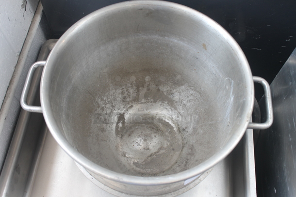 Hobart VMLHP30 Commercial Stainless Steel 30 Quart Mixing Bowl  - Image 2 of 3