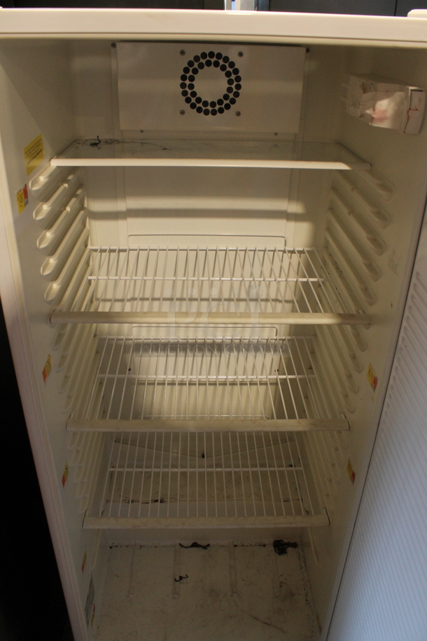 Accucold FFAR10 Mini Cooler. 115 Volts, 1 Phase. Tested and Working! - Image 2 of 3