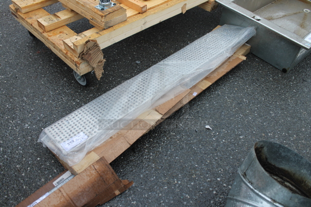 BRAND NEW! Stainless Steel Drip Tray - Image 3 of 3