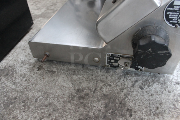Globe 500 Stainless Steel Commercial Countertop Meat Slicer. 115 Volts, 1 Phase. Tested and Powers On But Parts Do Not Move - Image 5 of 8