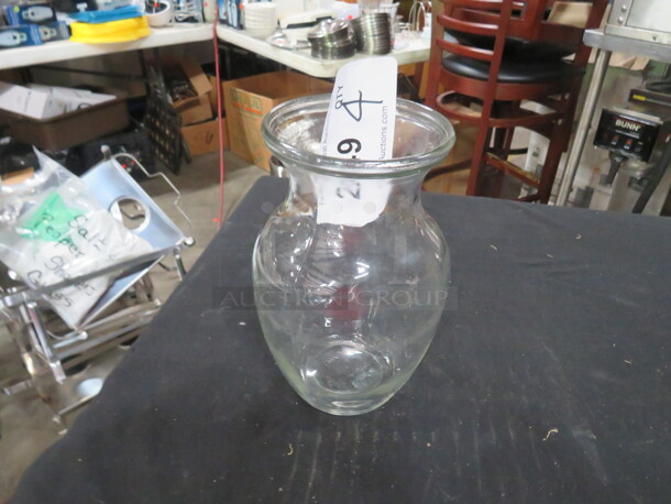 Glass. Vase. 4XBID