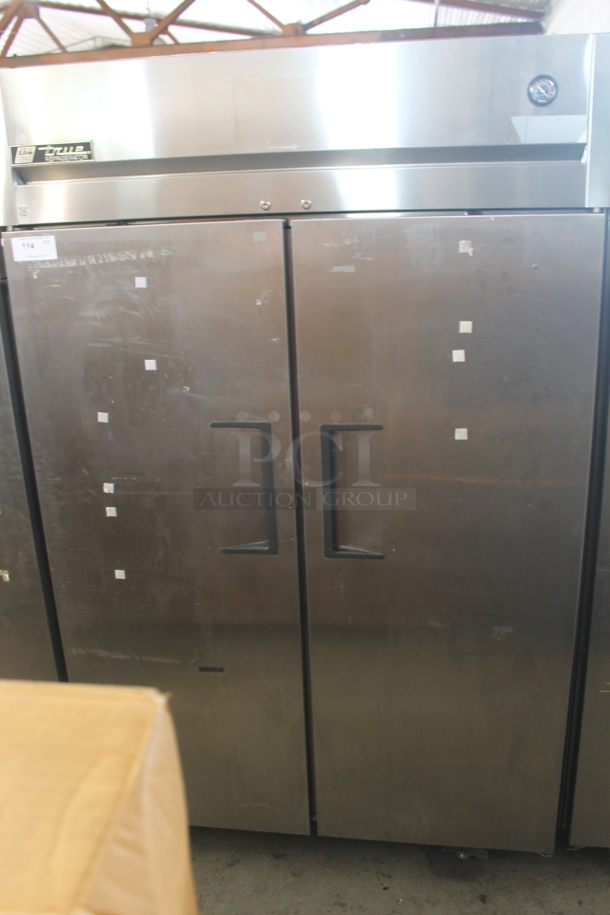 2015 True TG2R-2S Commercial Stainless Steel Two Door Reach In Cooler With Polycoated Racks  115V, 1 Phase. Tested and Working! - Image 1 of 6