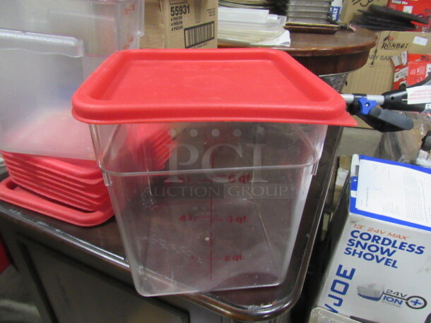 One 8 Quart Square Food Storage Container With Lid.