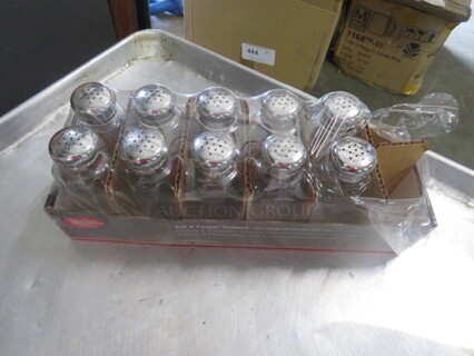 NEW Salt/Pepper Shakers. 10XBID