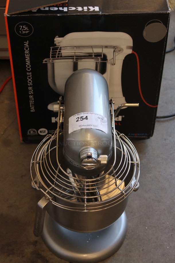 KitchenAid KSMC895CU Metal Commercial Countertop 8 Quart Planetary Dough Mixer w/ Stainless Steel Mixing Bowl, Bowl Guard, Whisk, Paddle and Dough Hook Attachments. 120 Volts, 1 Phase. Tested and Working! - Image 6 of 7