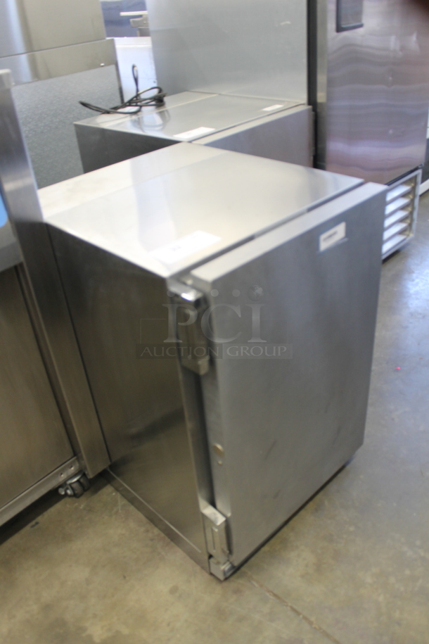 Follett Medical Grade Countertop Freezer FZR2 115 Volt, 1 Phase. Tested and Powers On But Does Not Get Cold
 - Image 2 of 6