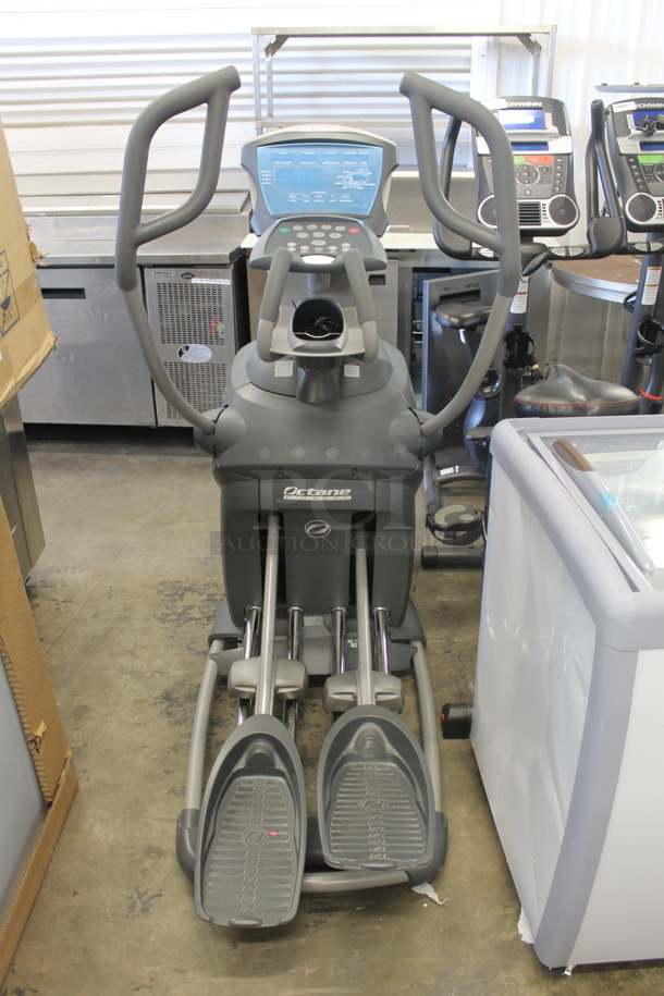 Octane Fitness Step Machine. 115 Volts, 1 Phase.  - Image 2 of 6