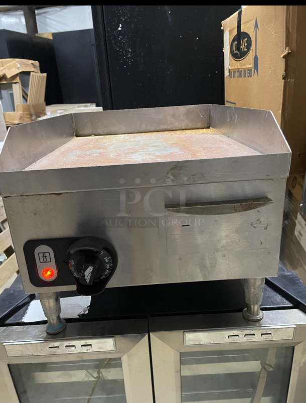 Vollrath 12 inch Electric Gridle/ Like New 