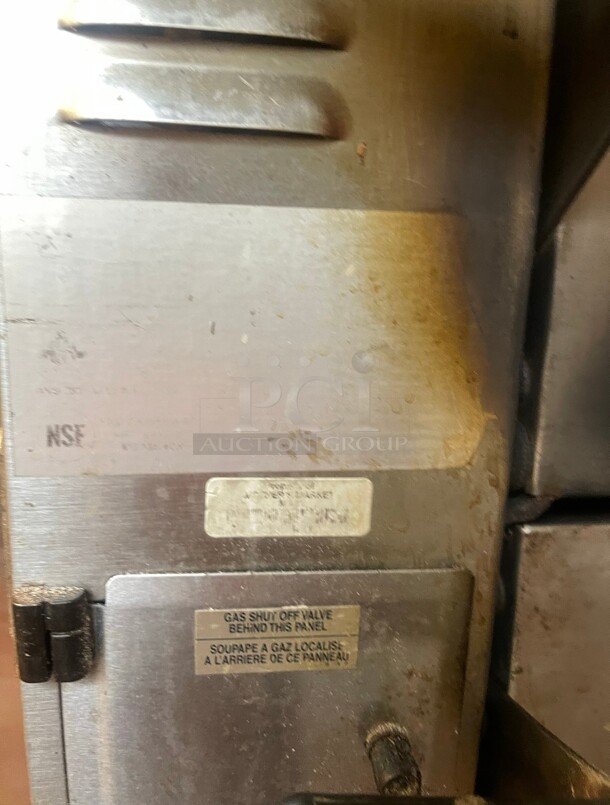 Bakers Pride GP-62 Pizza Oven - Double Deck,  Commercial Natural Gas NSF Tested and Working! - Image 6 of 8
