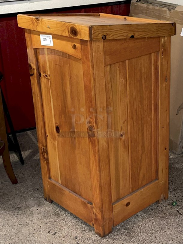 SOLID WOOD Host Station With Storage Space In Back.  - Image 4 of 6